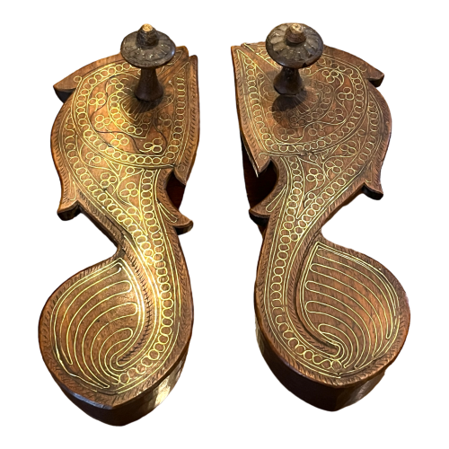 Pair of Paduka of Hindu priests or kings, teak wood and brass fillets, 19th century