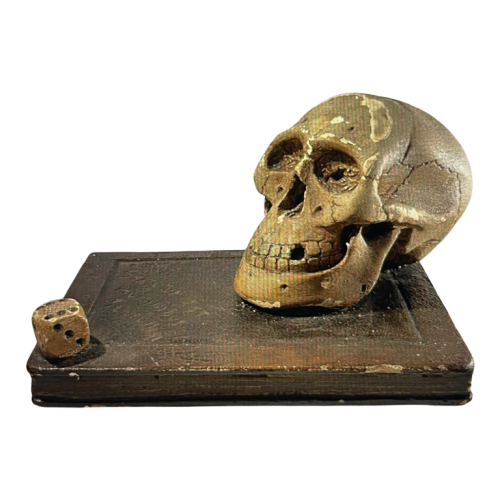 "Statutum est hominibus semel mori" objet de curiosité - vanité, sculpture en plâtre patiné, ca 1900